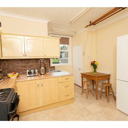 Sandown Villa Holiday Home 迪尔 外观 照片