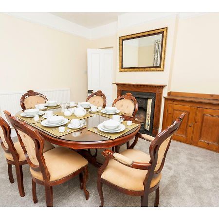 Sandown Villa Holiday Home 迪尔 外观 照片