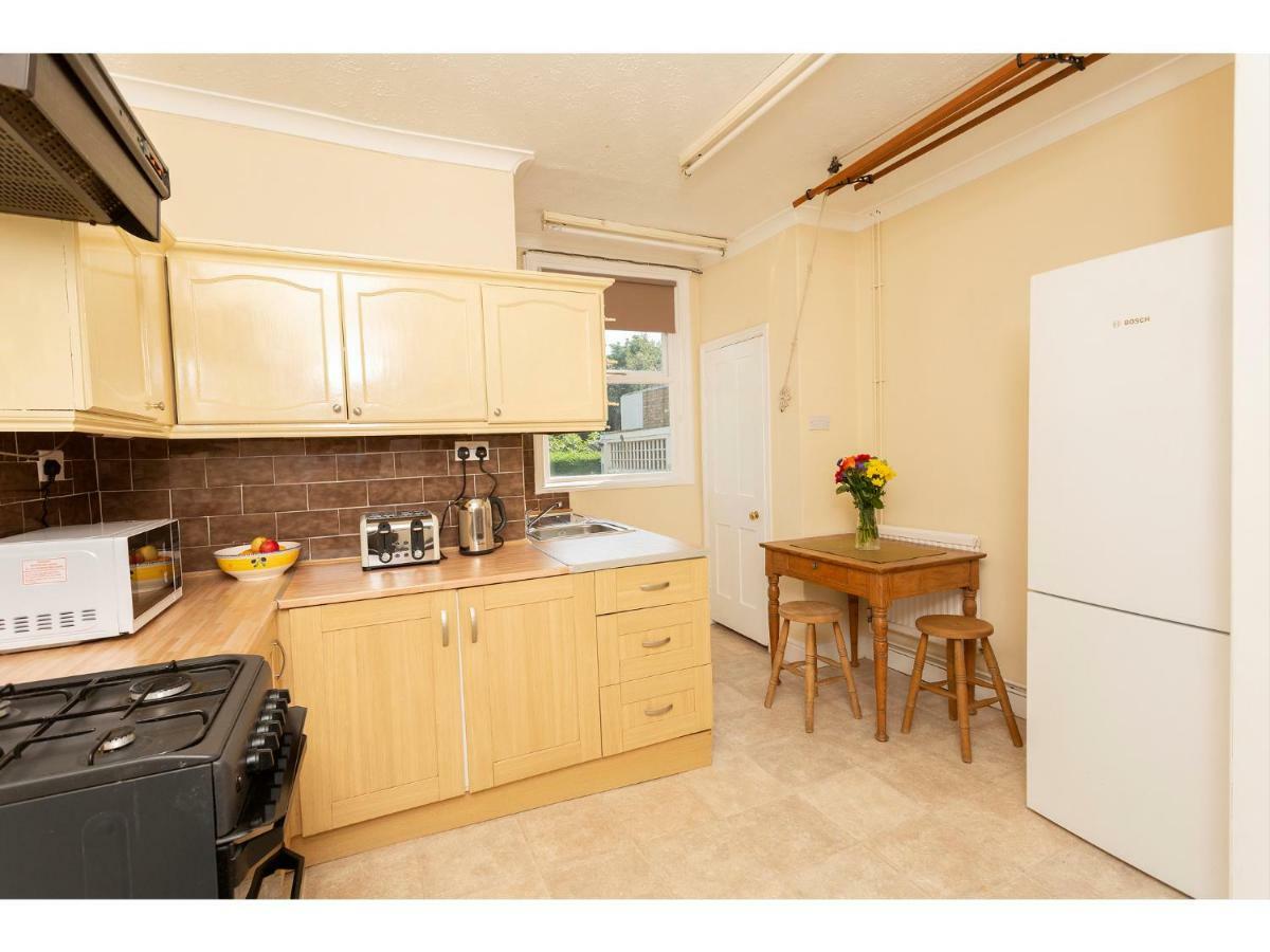 Sandown Villa Holiday Home 迪尔 外观 照片